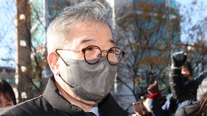 검찰, '펀드 비리' 장하원 불구속 기소&hellip;"심각한 도덕적 해이"