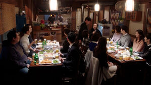 연말 회식 자리, 고기는 누가?&hellip;직장인이 말하는 자리배치