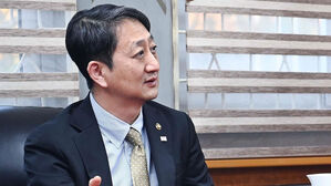 수장 또 바뀌는 산업부&hellip;공급망 불안 해소&middot;조직 안정 등 과제