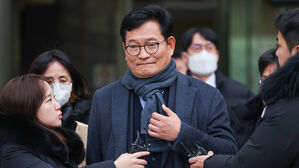 송영길 측, 첫 재판서 "'돈 봉투' 주지도, 받지도 않아"
