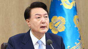 윤 대통령 성탄 미사 참석&hellip;"국민 모두 행복한 성탄의 기쁨 누리시길"