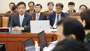최상목, 대주주 양도세 완화 시사&hellip;"자본 이동성 고려"