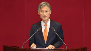 대법원장 "신속&middot;공정치 못한 재판에 국민 고통 없나 살필 것"