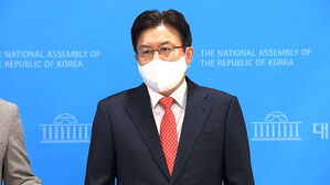 검찰, '대선 허위 보도 의혹' 송평수 변호사 압수수색
