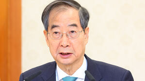 한 총리 "크리스마스 &middot; 해넘이 인파 관리 만전" 긴급 지시