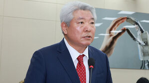 김홍일 "방송 통신 미디어 낡은 규제 전면 개편&hellip;방통위 조속한 안정 노력"