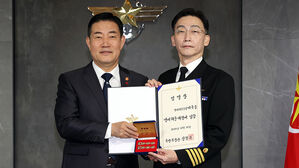 이국종 교수, 국군대전병원장 취임한다&hellip;명예해군 대령 진급