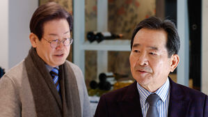 정세균, 이재명 만나 "낭떠러지서 손 놔야" 결단 촉구