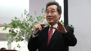 이낙연 "내달 첫째 주 안에 거취 말씀드릴 것"