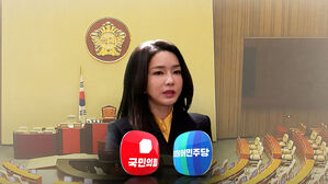 얼어붙은 정국&hellip;"즉각 거부권 행사" vs "거부권 시 탄핵 사유"