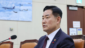 신원식 "북한 영변 경수로 내년 여름쯤 정상 가동될 것"