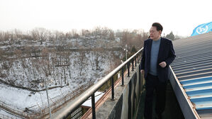 윤 대통령, 대통령실 종무식서 직원 격려&hellip;"상식적 정책으로 위기 돌파"