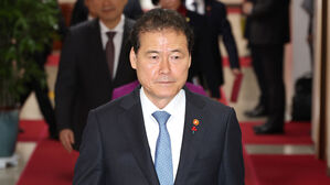 김영호 "김정은, 내부 불만 외부로 돌리기 위해 대남노선 변경"