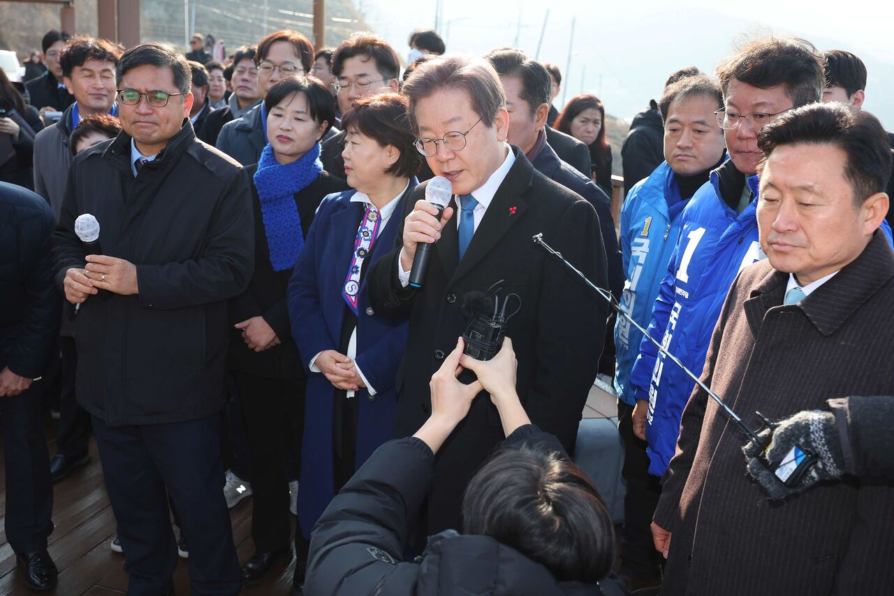 스프 이브닝브리핑 이재명 피습 (사진=연합뉴스)