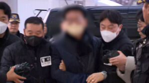 이재명 급습 피의자 구속영장 신청 예정&hellip;살인미수 적용