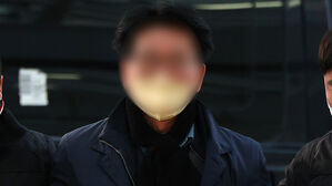 이재명 급습 피의자 등산용 흉기 개조해 범행&hellip;계획범죄 증거