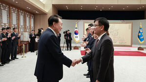 윤 대통령, 최상목 부총리 등 신임 장관에 임명장