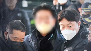 법원, 이재명 습격 피의자 구속영장 발부 "도망할 염려"