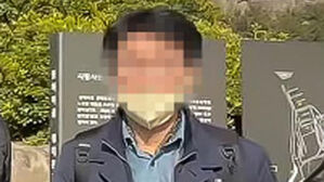 이재명 습격 피의자 추정 인물, 봉하마을서도 포착