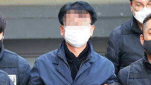 경찰, 이재명 습격범 신상 비공개 결정&hellip;"요건 맞지 않아"