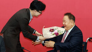 5선 이상민, 국민의힘 입당&hellip;"민주당, 이재명 방패 &middot; 사설정당돼"