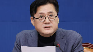 홍익표 "법무부, 대통령 부인 범죄 의혹 덮으려는 하수인 전락"