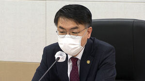 '통계조작 의혹' 윤성원 전 국토부 차관 구속영장 기각