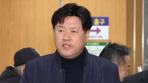 '김용 재판 위증' 이재명 대선 캠프 관계자 2명 구속