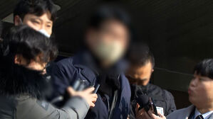 이재명 습격 피의자 검찰 송치&hellip;오후 경찰 수사 결과 발표