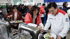 강원동계청소년올림픽 조직위, 강릉서 선수촌 식단 시식회 개최