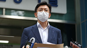 [단독] 이재명 지시 하루 만에&hellip;현근택 '성희롱 의혹' 피해자 조사