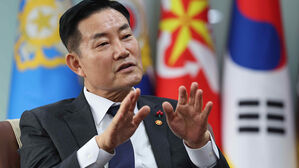 신원식, 홍범도 흉상 이전 여부 "육사에서 결정할 문제"