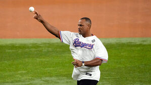 벨트레 첫 도전서 MLB 명예의 전당 입회 눈앞