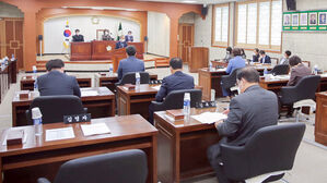 '불륜 스캔들' 김제시의원, 폭행 및 스토킹 혐의로 송치