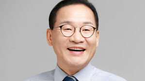 강위원, 총선 출마 포기&hellip;"국회의원 꿈 내려놓겠다"
