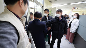 경찰, 방송통신심의위원회 압수수색&hellip;민원인 정보 유출 혐의