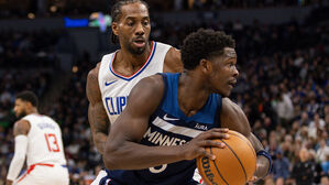 NBA 밀워키, 릴라드 연장 버저비터 결승 3점포로 신승