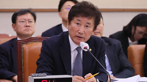 박종문 헌재 사무처장, 4년 7개월 임기 마치고 내일 퇴임