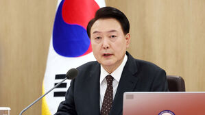 윤 대통령, 북한 '적대적 두 국가'에 "반민족 &middot; 반역사적 집단 자인"