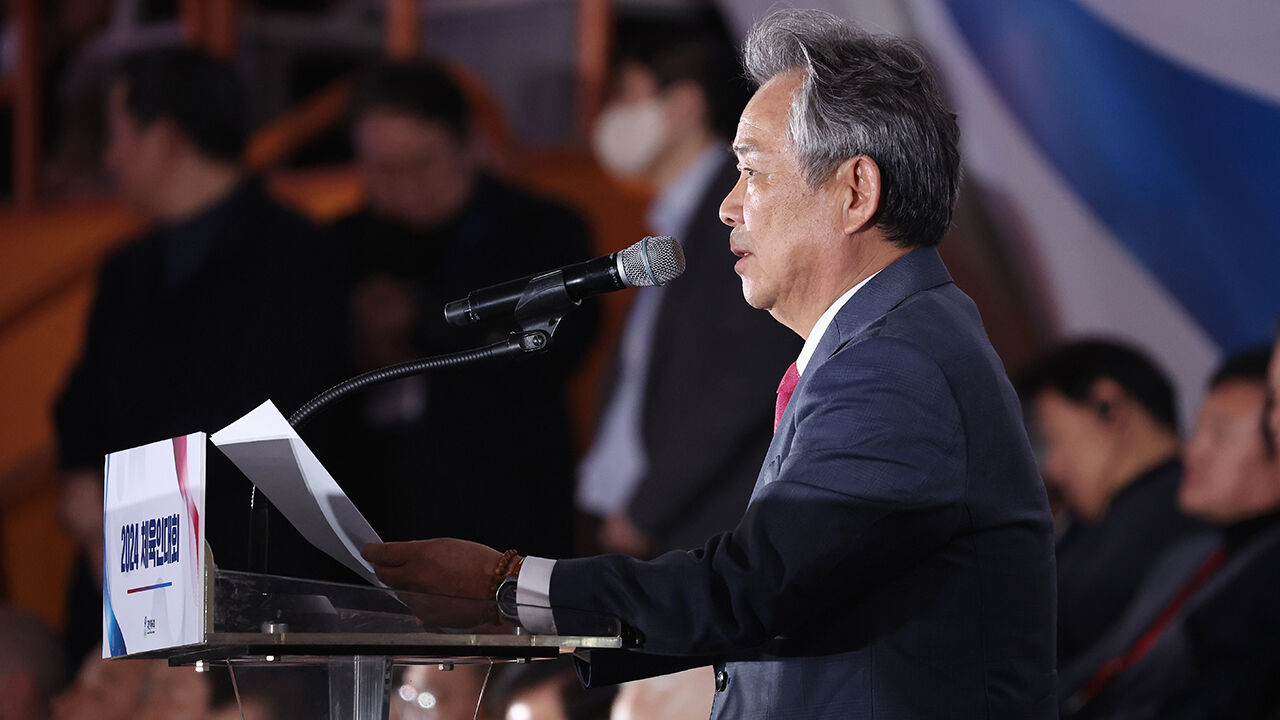 2024 대한민국 체육인대회서 기념사 하는 이기흥 회장