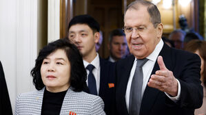 북 최선희, 러시아서 '극진 대우'&hellip;꽃다발 받고 특별 관광