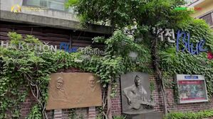 뮤지컬어워즈 시상식의 또 다른 주인공, 학전과 김민기