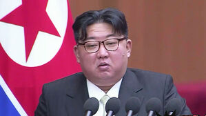 김정은 "전쟁 땐 한국 편입"&hellip;군사충돌 위기 속 서해 NLL 도발 가능성