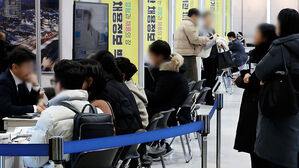 좁아진 취업문·길어진 구직 기간…청년층 취업 '한파'