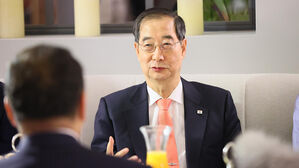 한 총리 "원전, 다보스 첫 의제된 덕에 한국에 큰 관심"