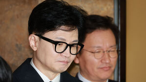 한동훈 "사퇴 요구 거절&hellip;제 임기는 총선 이후까지 이어져"