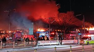 윤 대통령, 서천시장 화재에 "인력&middot;장비 총동원해 진압하라"