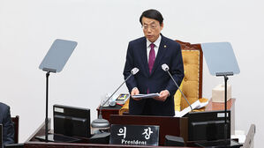 '5&middot;18 폄훼' 논란 인천시의장 불신임안 처리 불발