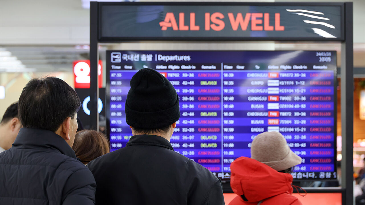 23일 오전 제주국제공항 국내선 출발층 전광판이 결항 (사진=연합뉴스)