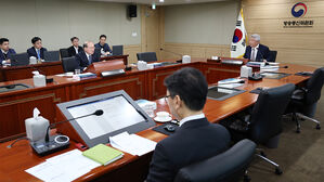 방통위, 김홍일 위원장 취임 후 첫 회의&hellip;"조속히 5인 체제 되길 희망"